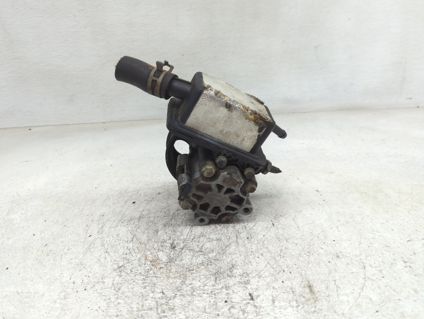 2016-2017 Chevrolet Equinox Air Conditioning A/c Ac Compressor Oem - Oemusedautoparts1.com