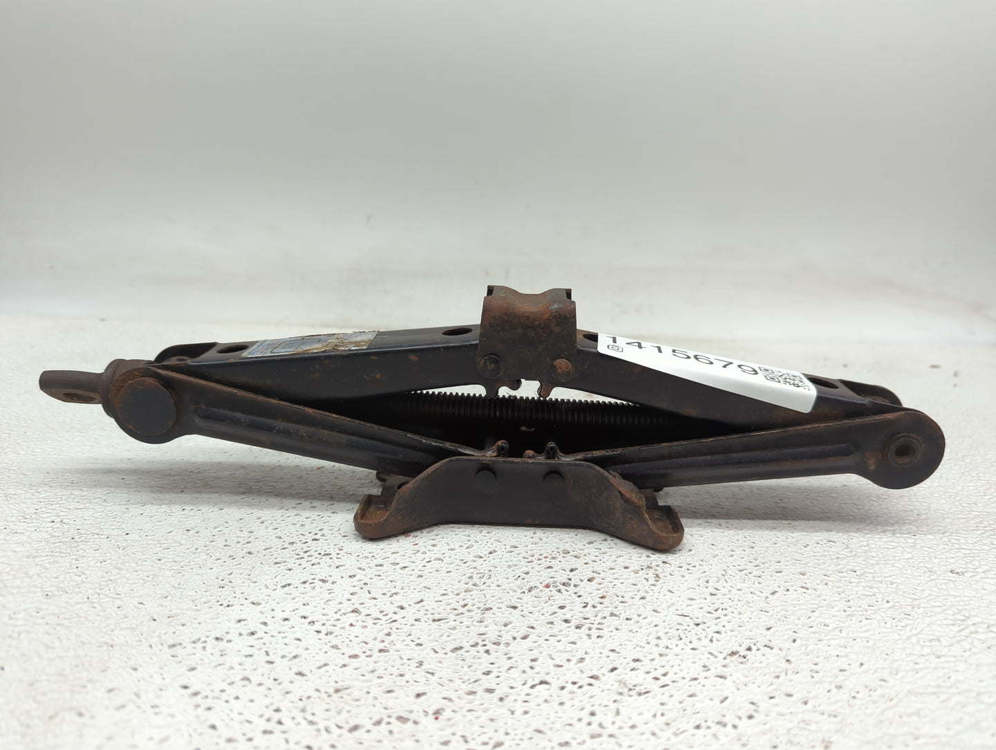 2017 Chevrolet Equinox Spare Scissor Car Jack - Oemusedautoparts1.com