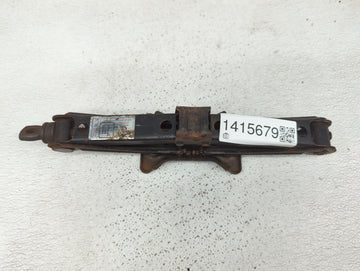 2017 Chevrolet Equinox Spare Scissor Car Jack