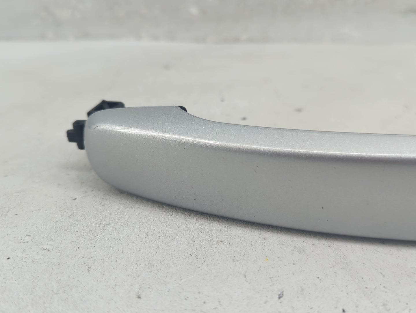 2010 Chevrolet Equinox Driver Front Left Door Handle Exterior Assembly 1415962 - Oemusedautoparts1.com
