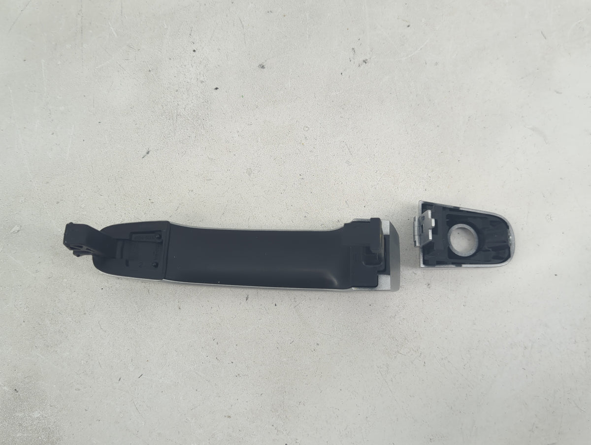 2010 Chevrolet Equinox Driver Front Left Door Handle Exterior Assembly 1415962 - Oemusedautoparts1.com