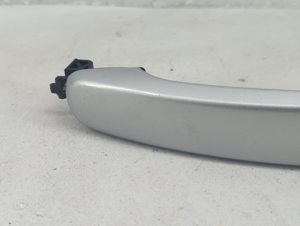 2010 Chevrolet Equinox Driver Rear Left Door Handle Exterior Assembly 1415963 - Oemusedautoparts1.com