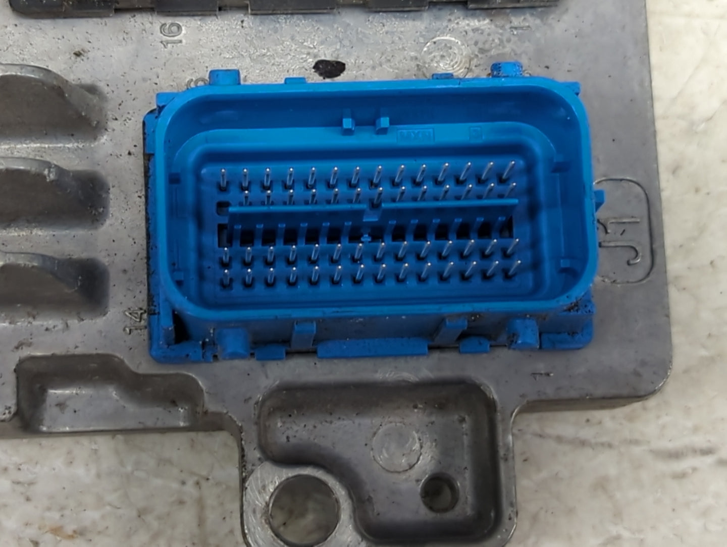 2017 Chevrolet Equinox PCM Engine Control Computer ECU ECM PCU OEM P/N:12670309 12668986 Fits Fits 2018 2019 2020 2021 OEM U