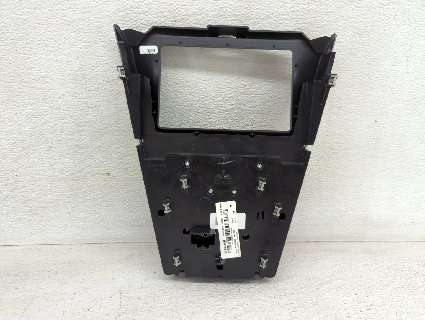 2016-2017 Chevrolet Equinox Radio Control Panel - Oemusedautoparts1.com