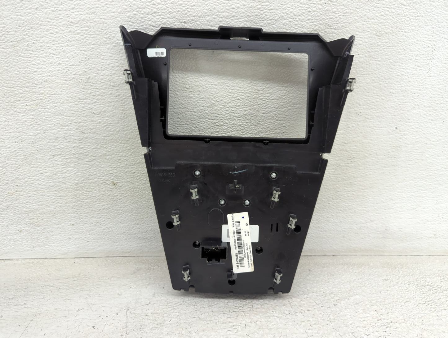 2016-2017 Chevrolet Equinox Radio Control Panel - Oemusedautoparts1.com
