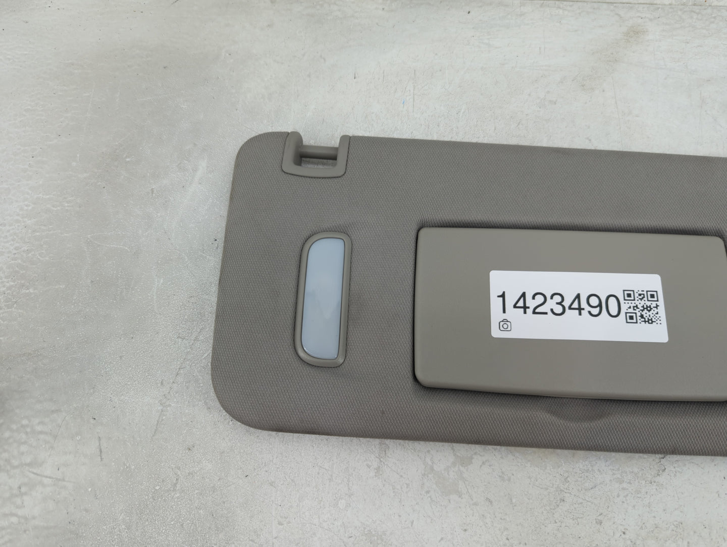 2010-2017 Chevrolet Equinox Sun Visor Shade Replacement Passenger Right Mirror Fits Fits 2010 2011 2012 2013 2014 2015 2016 