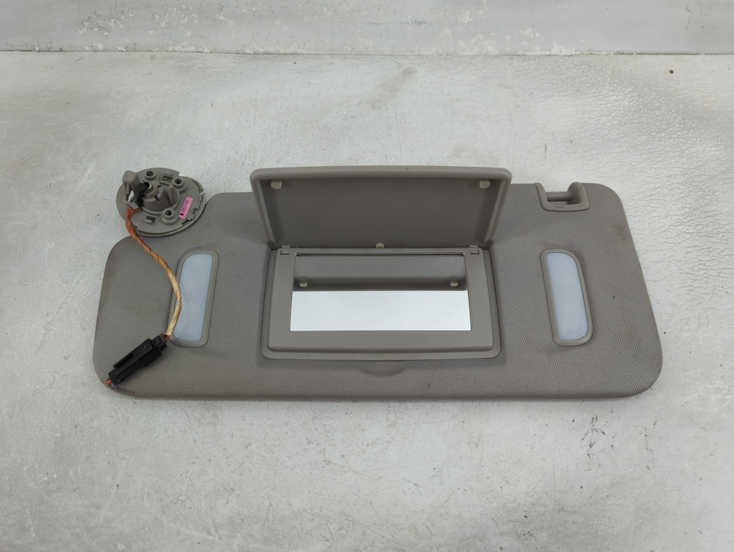 2010-2017 Chevrolet Equinox Sun Visor Shade Replacement Driver Left Mirror Fits Fits 2010 2011 2012 2013 2014 2015 2016 2017