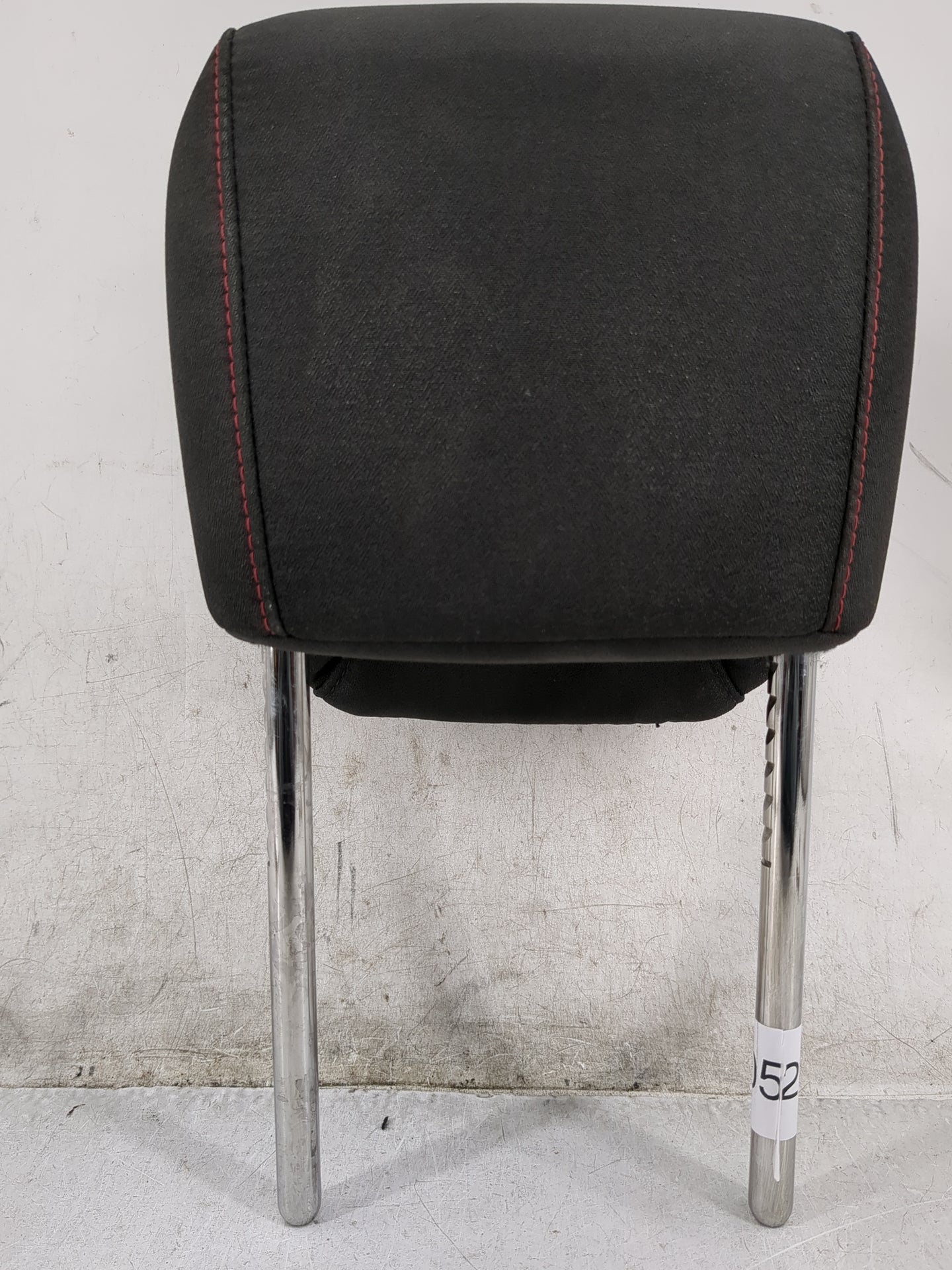 2017 Chevrolet Equinox Headrest Head Rest Front Driver Seat Black - Oemusedautoparts1.com
