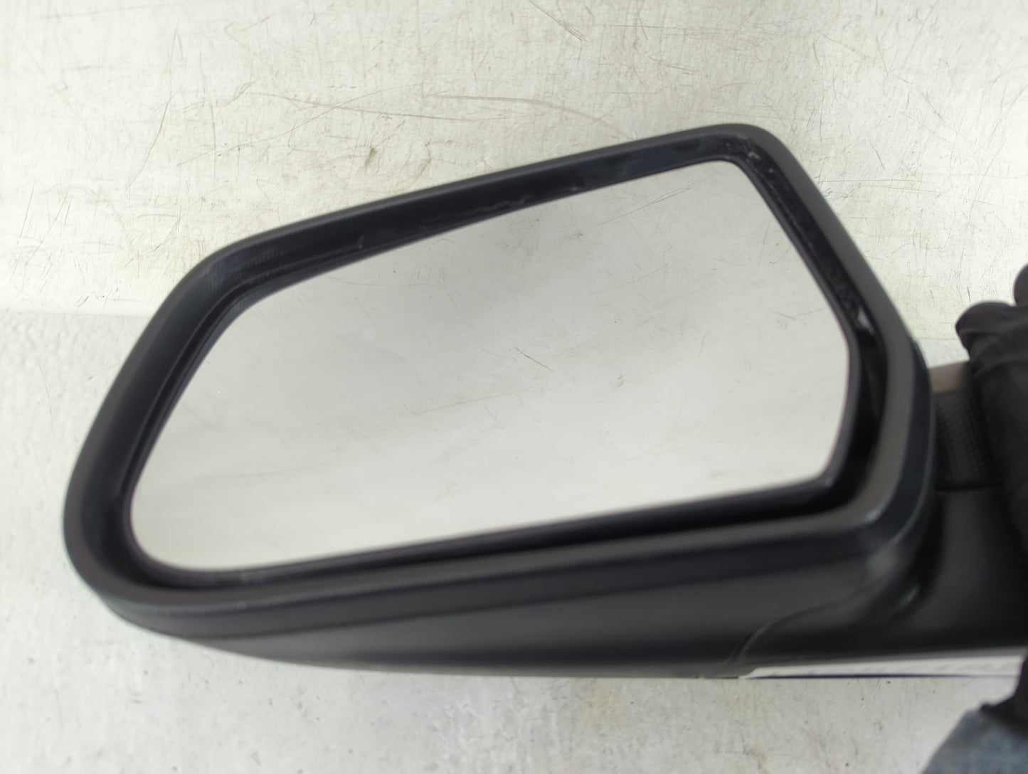 2015-2017 Chevrolet Equinox Driver Side View Mirror - Left Door Mirror OEM Used - Oemusedautoparts1.com