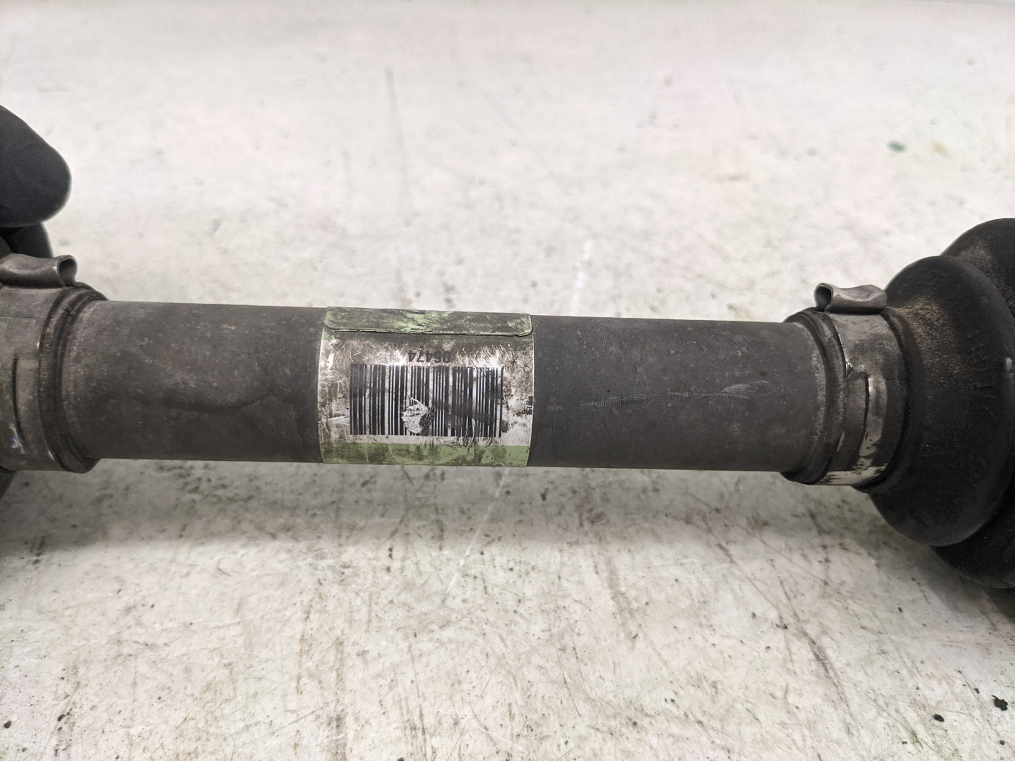 2010-2017 Chevrolet Equinox Axle Shaft Front Driver Cv C/v - Oemusedautoparts1.com