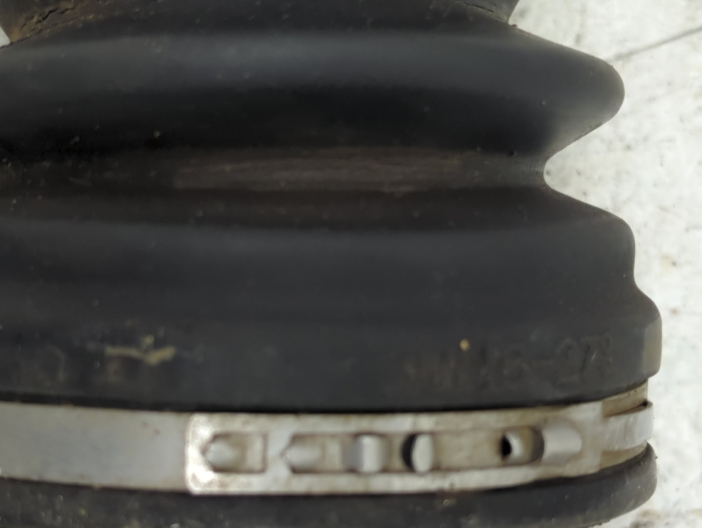 2010-2017 Chevrolet Equinox Axle Shaft Front Driver Cv C/v - Oemusedautoparts1.com