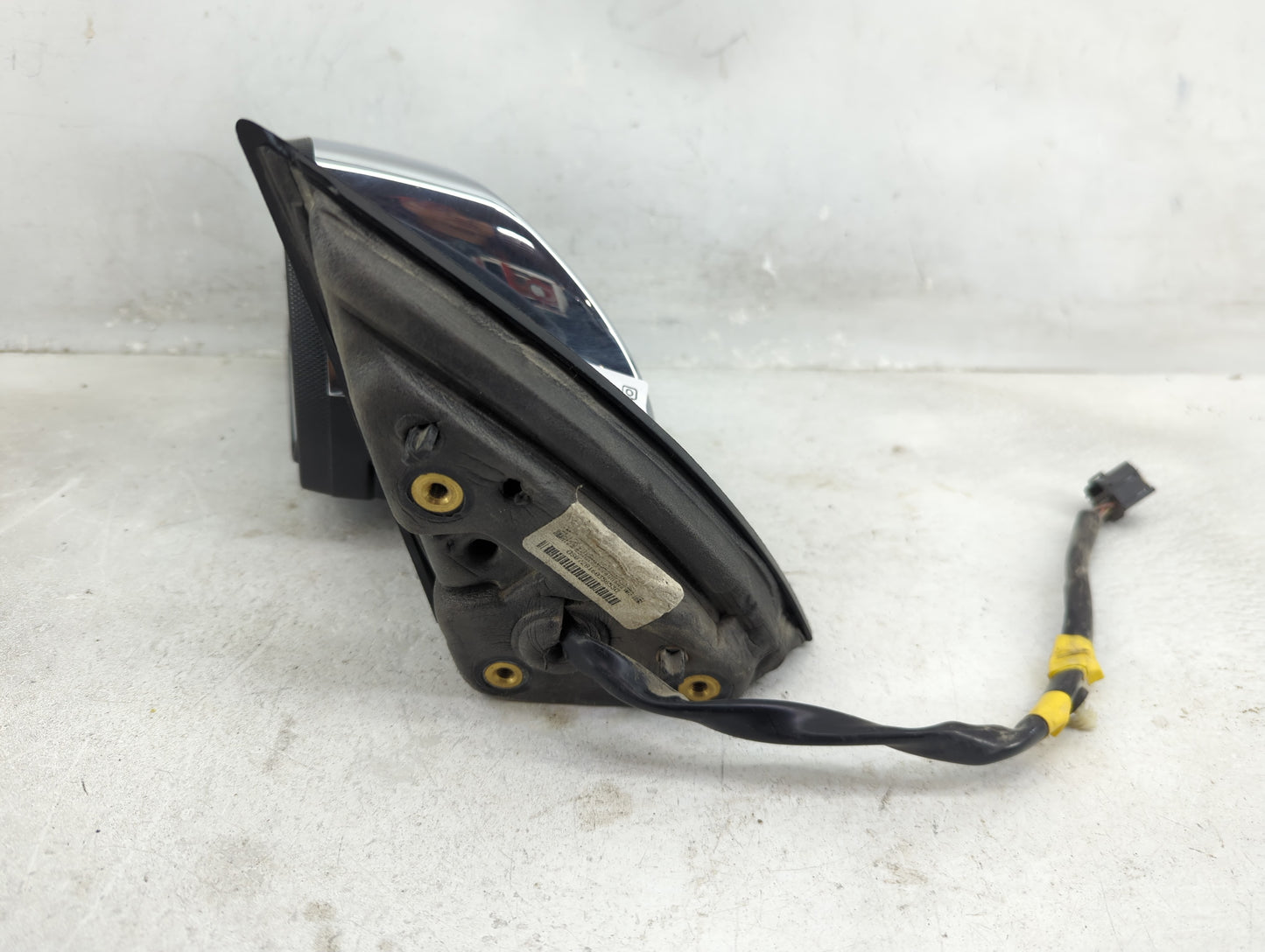 2016-2017 Chevrolet Equinox Driver Side View Mirror - Left Door Mirror OEM Used - Oemusedautoparts1.com
