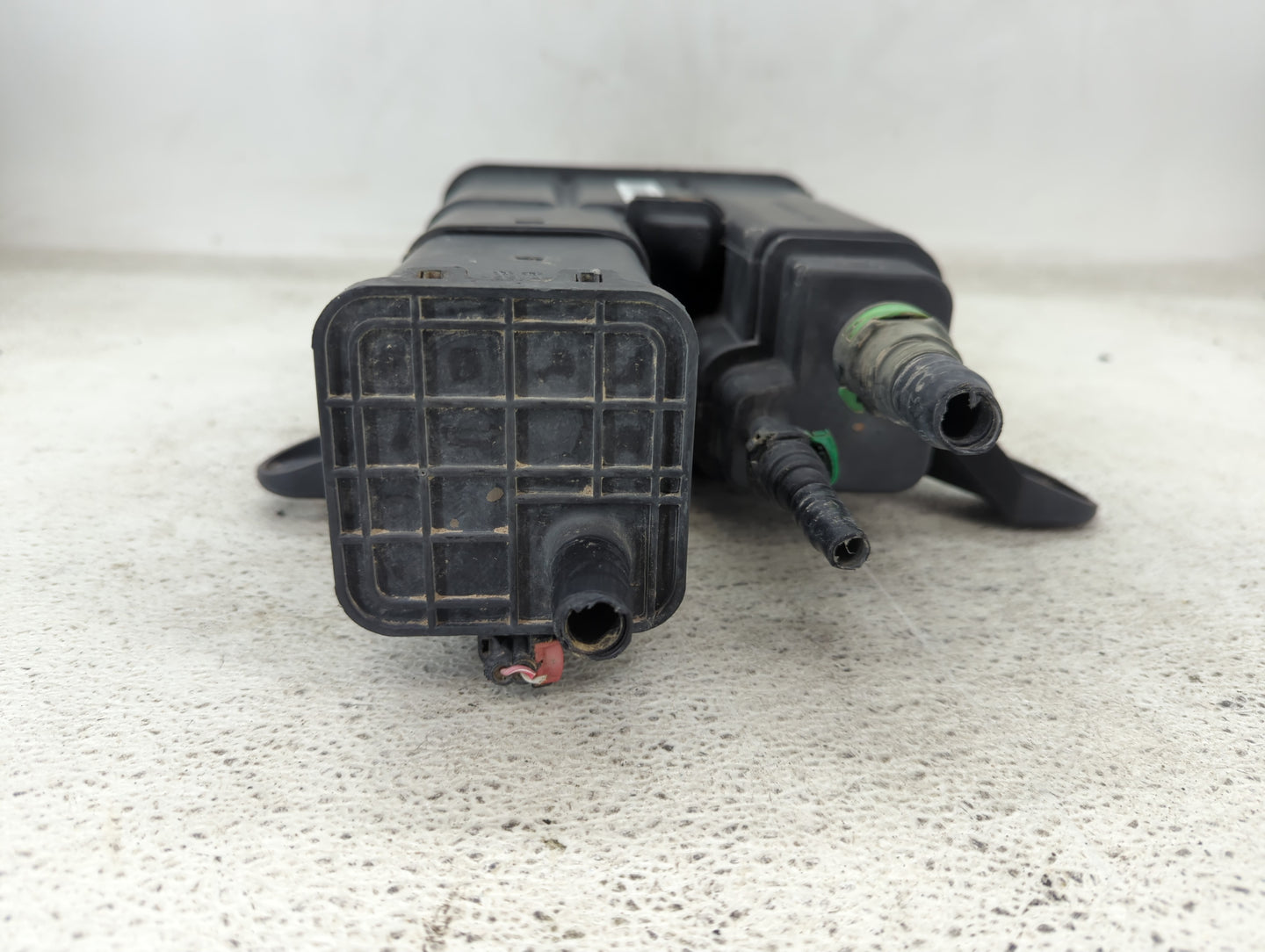 2017 Chevrolet Equinox Fuel Vapor Charcoal Canister 1432030 - Oemusedautoparts1.com