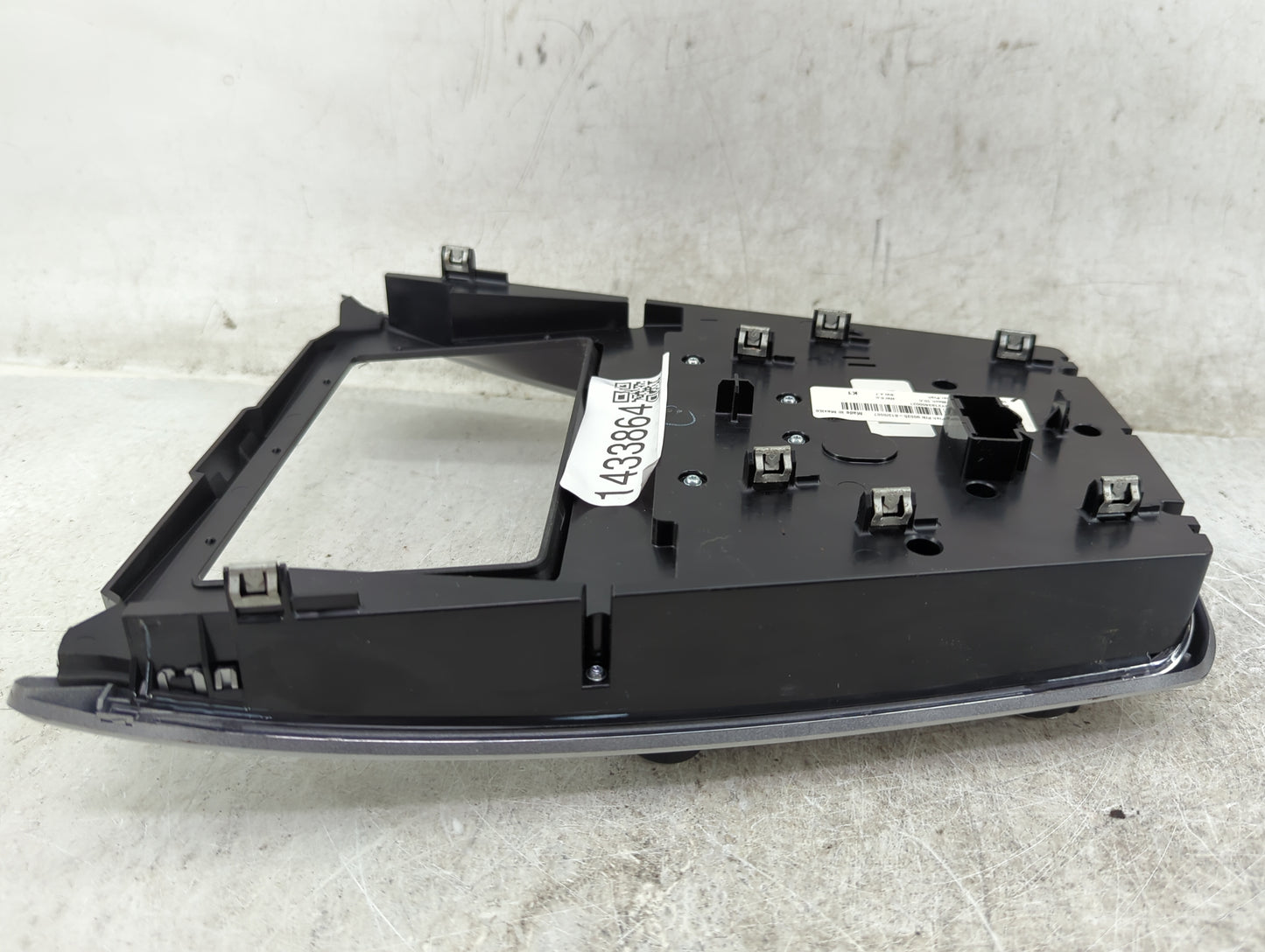 2016-2017 Chevrolet Equinox Radio Control Panel Silver - Oemusedautoparts1.com