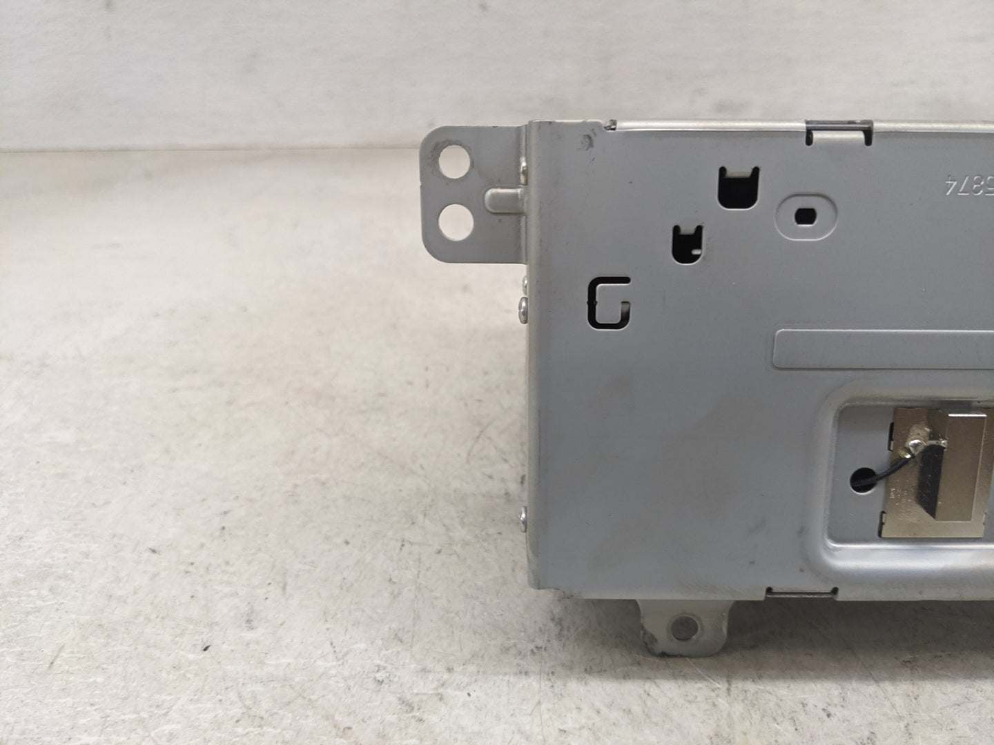 2016-2017 Chevrolet Equinox Radio AM FM Cd Player Receiver Replacement P/N:84064071 GA-130-COLR-NT Fits Fits 2014 2015 2016 