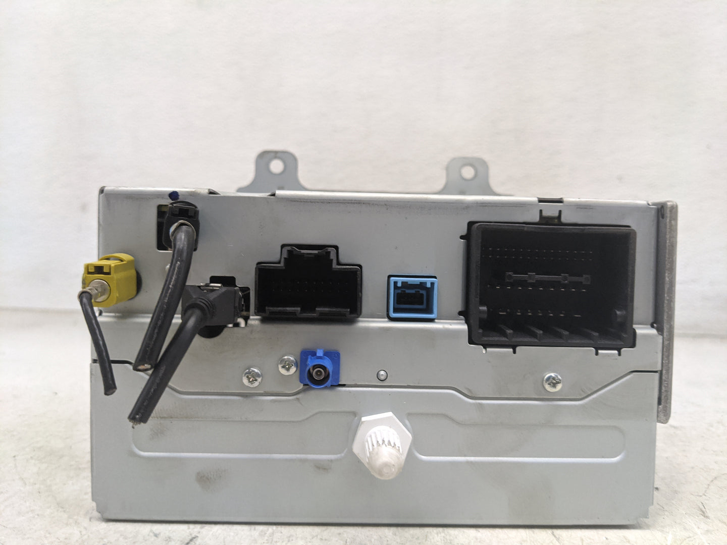 2016-2017 Chevrolet Equinox Radio AM FM Cd Player Receiver Replacement P/N:84064071 GA-130-COLR-NT Fits Fits 2014 2015 2016 