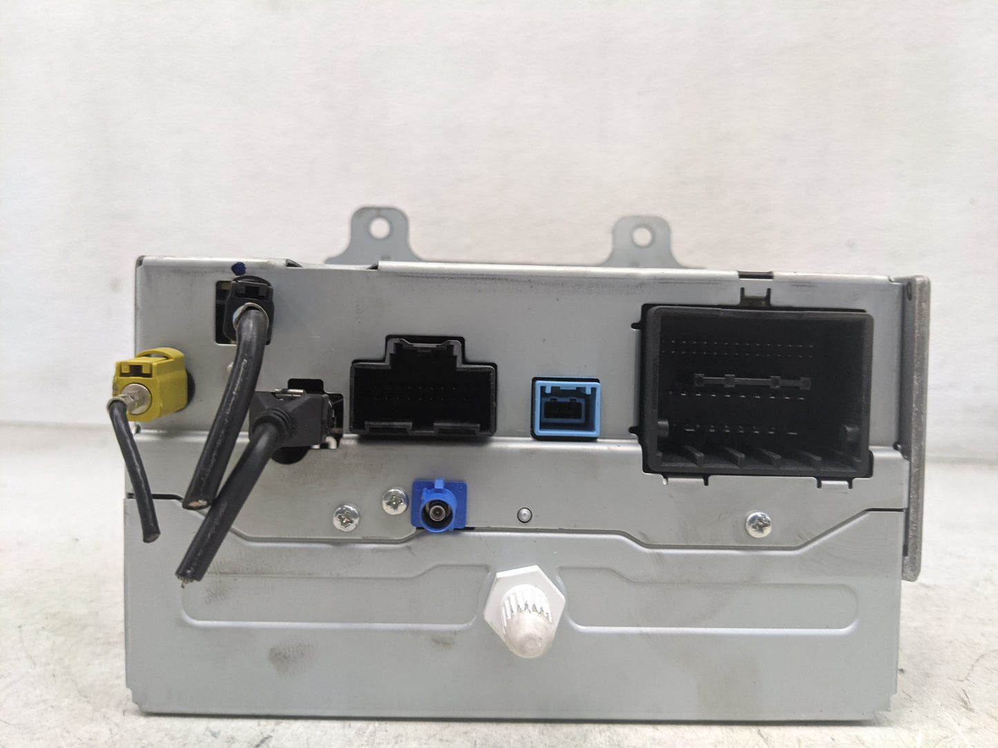 2016-2017 Chevrolet Equinox Radio AM FM Cd Player Receiver Replacement P/N:84064071 GA-130-COLR-NT Fits Fits 2014 2015 2016 
