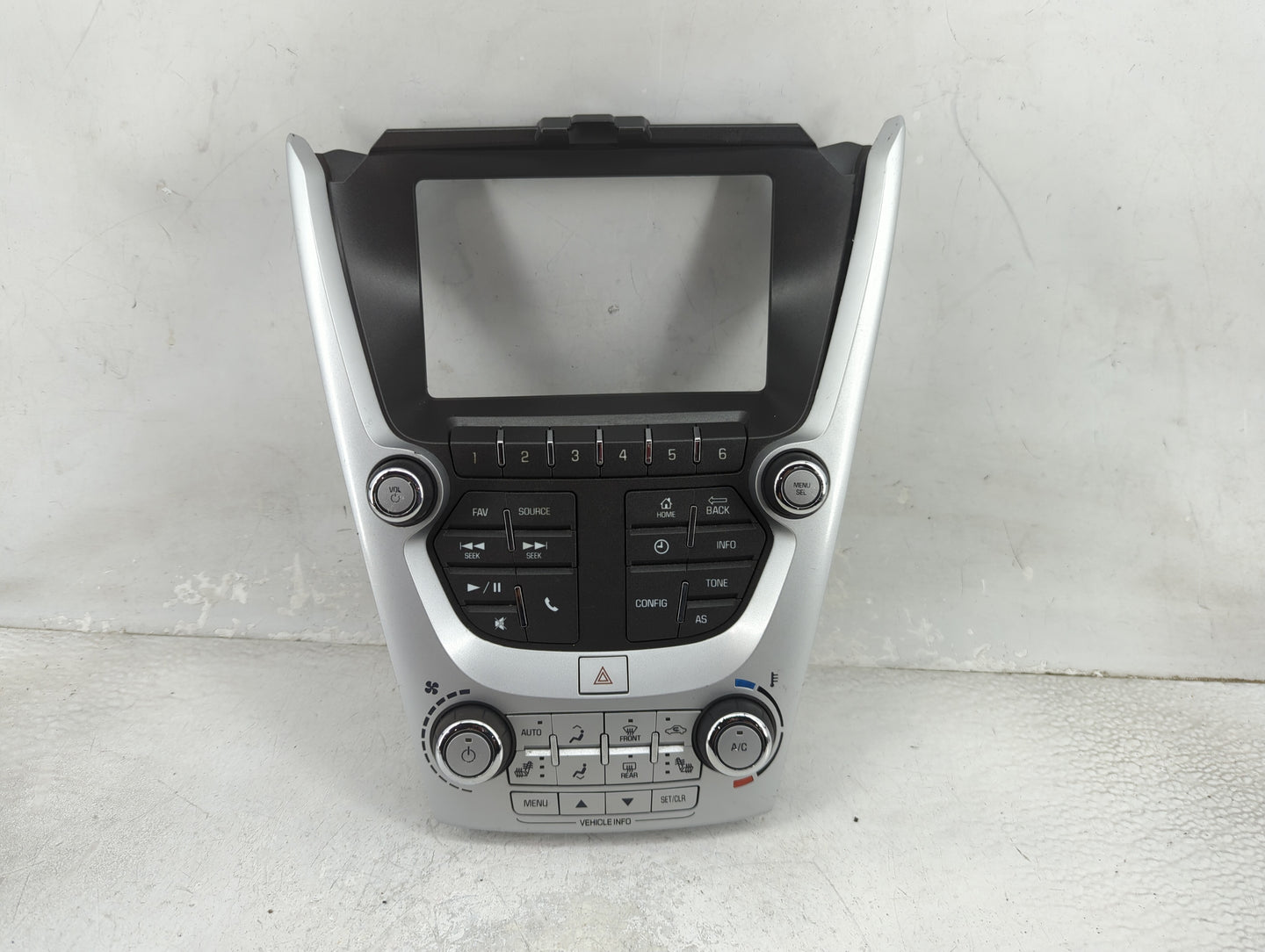 2016-2017 Chevrolet Equinox Radio Control Panel 1469271 - Oemusedautoparts1.com