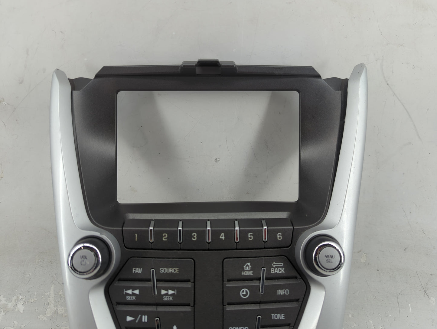 2016-2017 Chevrolet Equinox Radio Control Panel 1469271 - Oemusedautoparts1.com