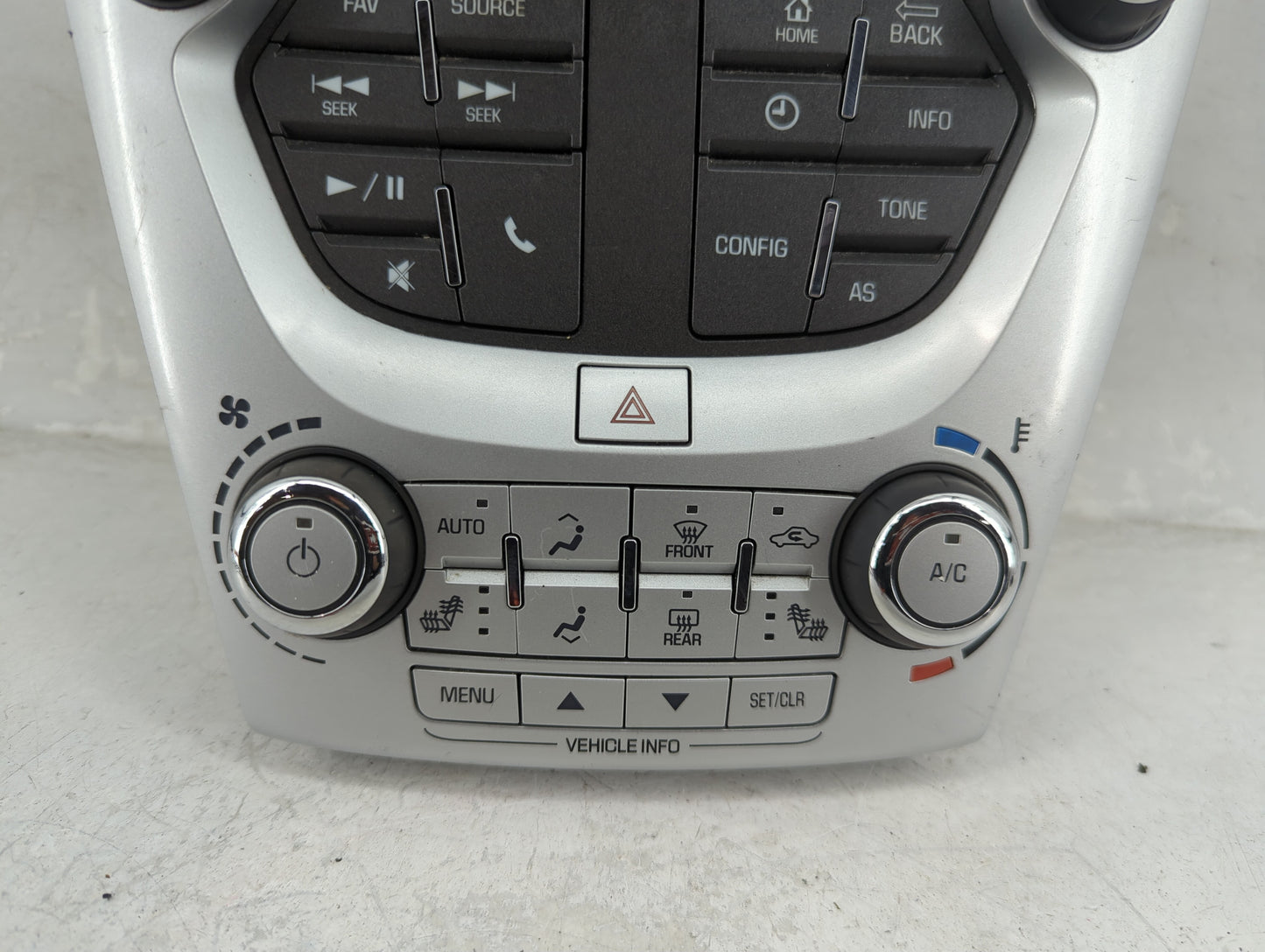 2016-2017 Chevrolet Equinox Radio Control Panel 1469271 - Oemusedautoparts1.com
