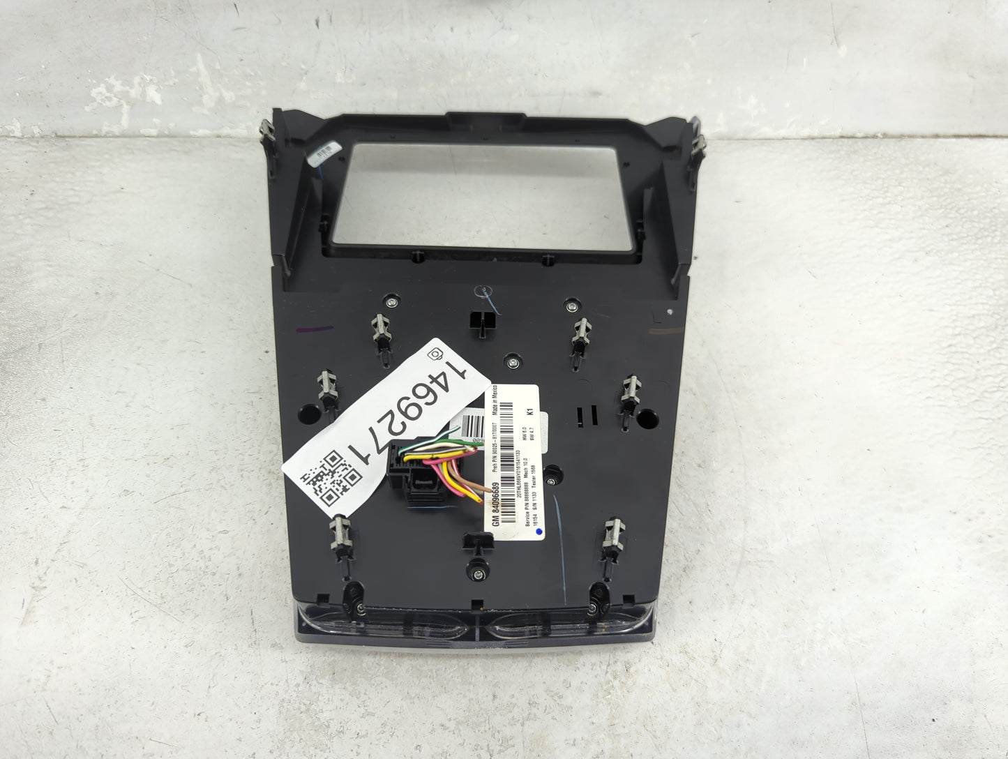 2016-2017 Chevrolet Equinox Radio Control Panel 1469271 - Oemusedautoparts1.com