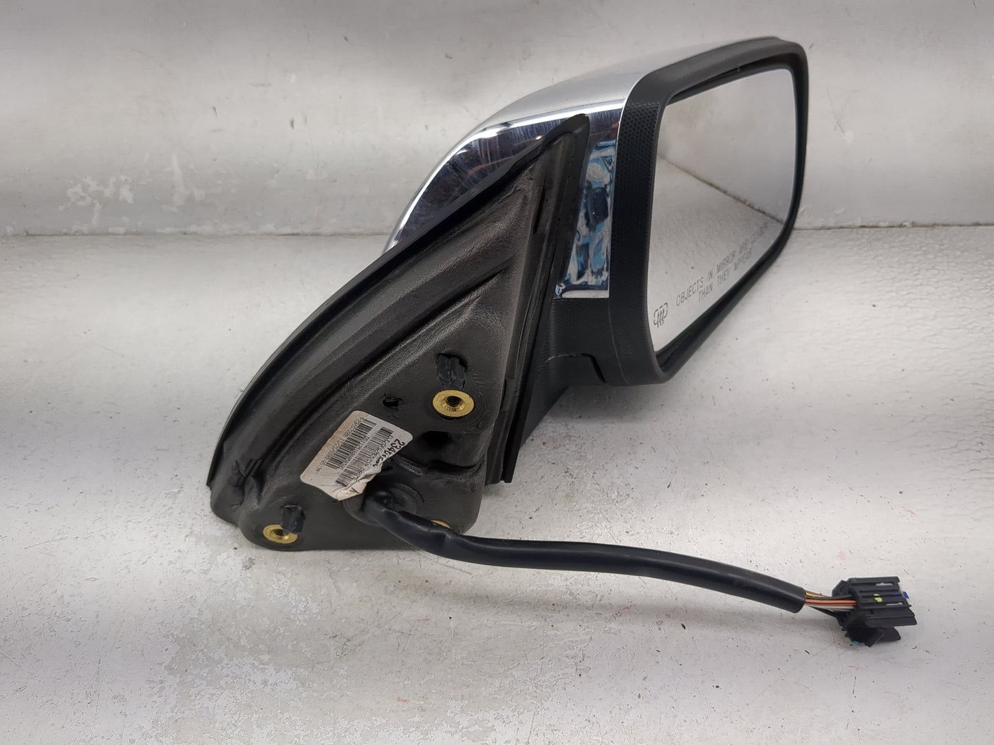 2015-2017 Chevrolet Equinox Driver Side View Mirror - Left Door Mirror OEM Used - Oemusedautoparts1.com