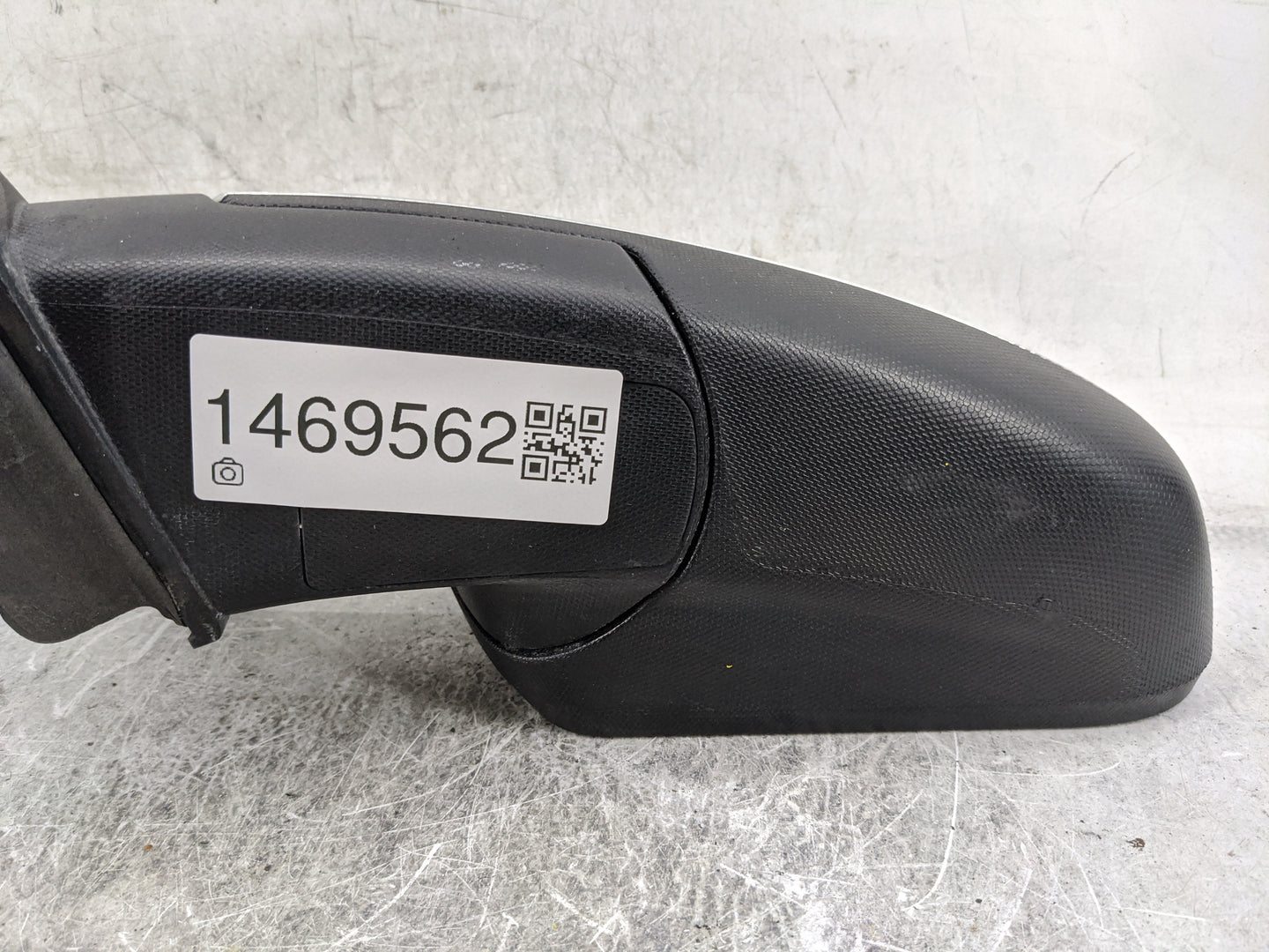 2015-2017 Chevrolet Equinox Passenger Side View Mirror - Right Door Mirror OEM Used - Oemusedautoparts1.com
