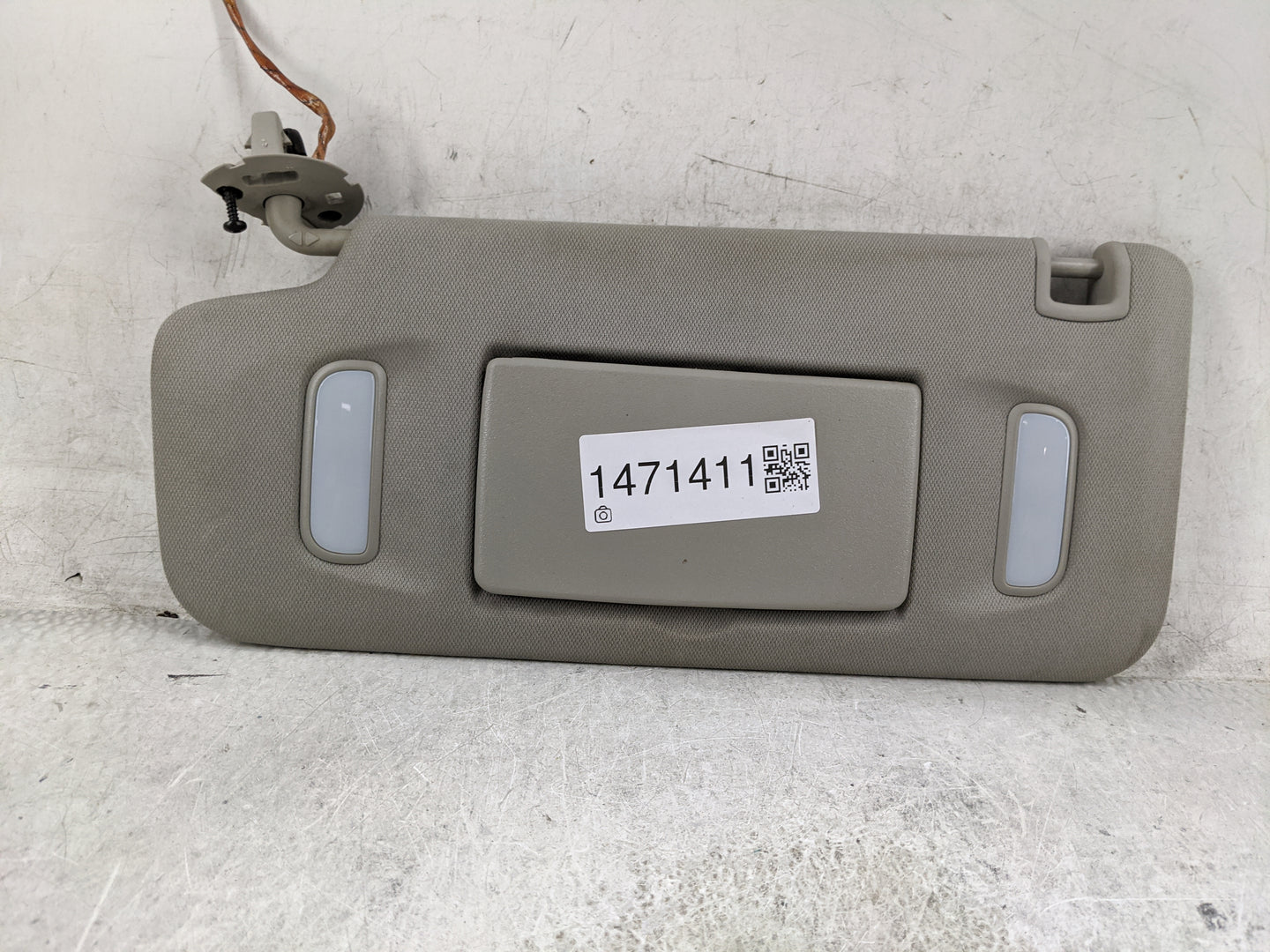 2010-2017 Chevrolet Equinox Sun Visor Shade Replacement Driver Left Mirror Fits Fits 2010 2011 2012 2013 2014 2015 2016 2017