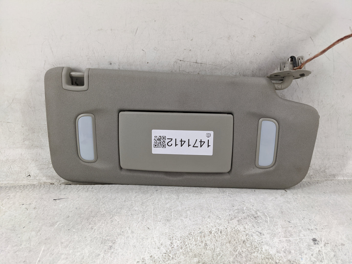 2010-2017 Chevrolet Equinox Sun Visor Shade Replacement Passenger Right Mirror Fits Fits 2010 2011 2012 2013 2014 2015 2016 