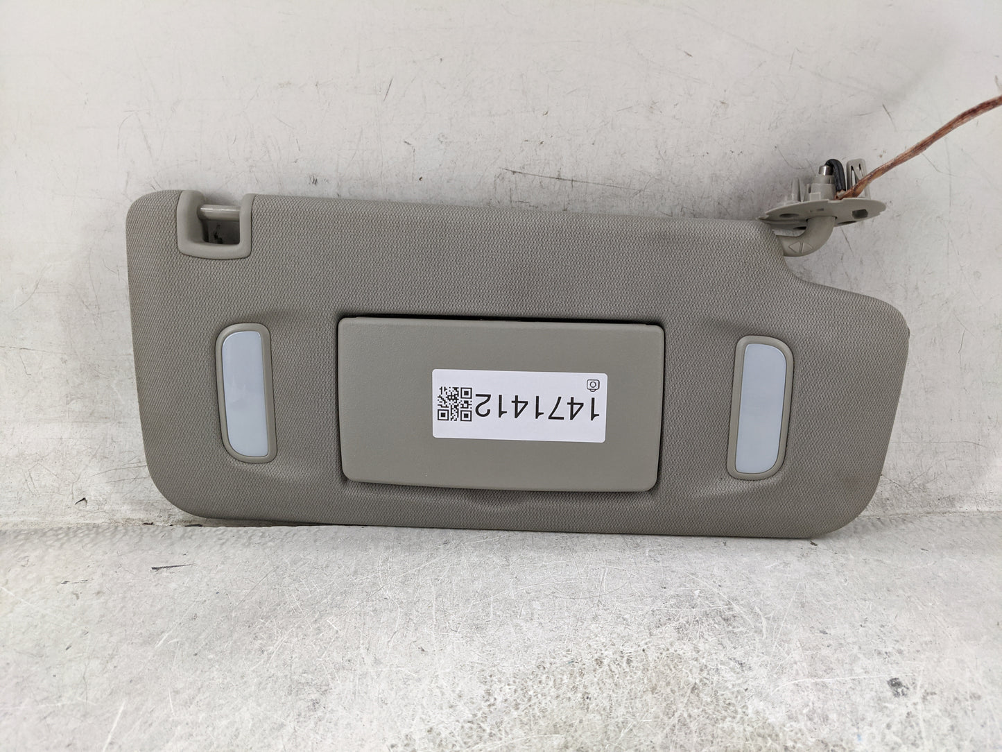 2010-2017 Chevrolet Equinox Sun Visor Shade Replacement Passenger Right Mirror Fits Fits 2010 2011 2012 2013 2014 2015 2016 