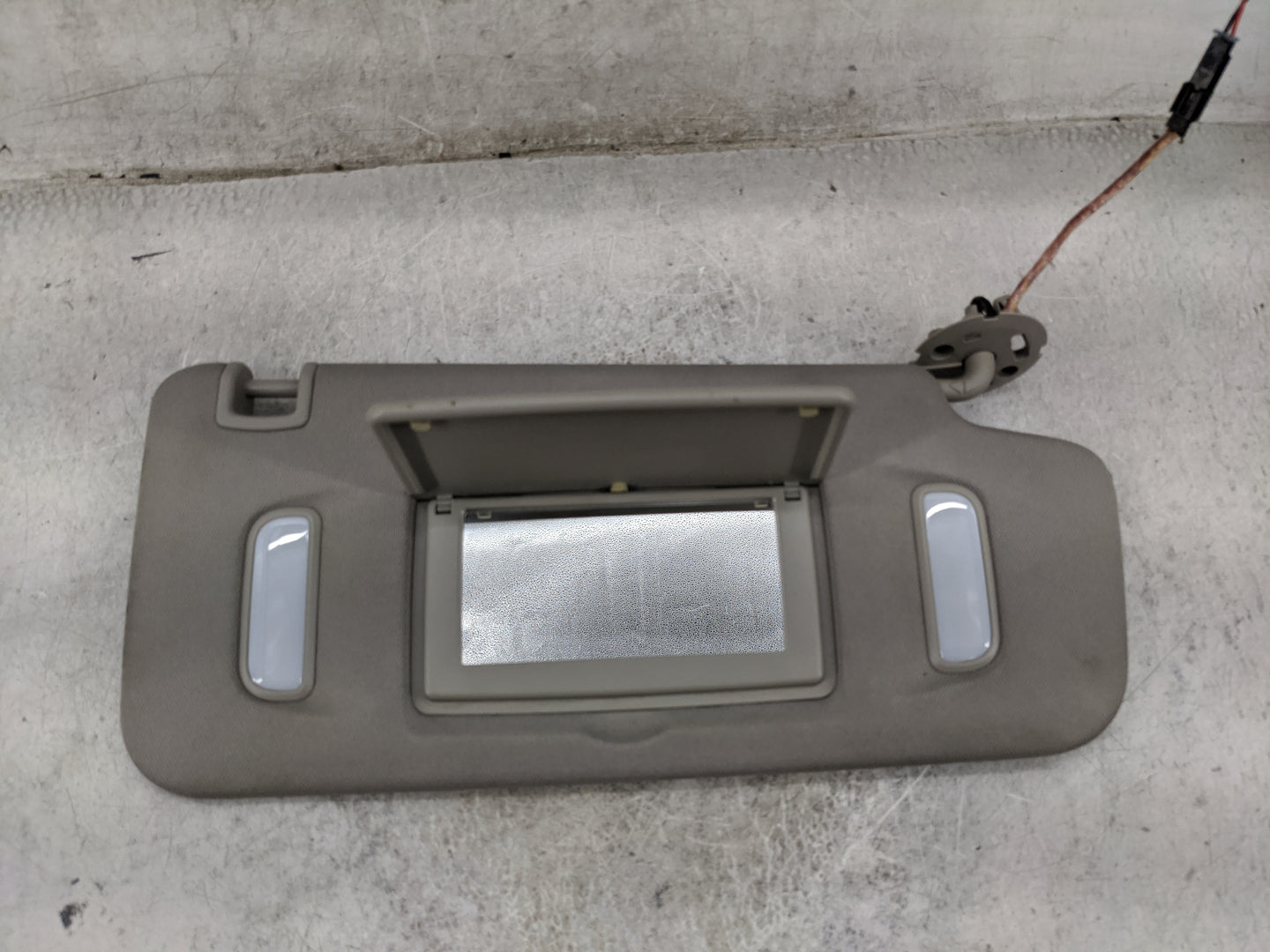 2010-2017 Chevrolet Equinox Sun Visor Shade Replacement Passenger Right Mirror Fits Fits 2010 2011 2012 2013 2014 2015 2016 