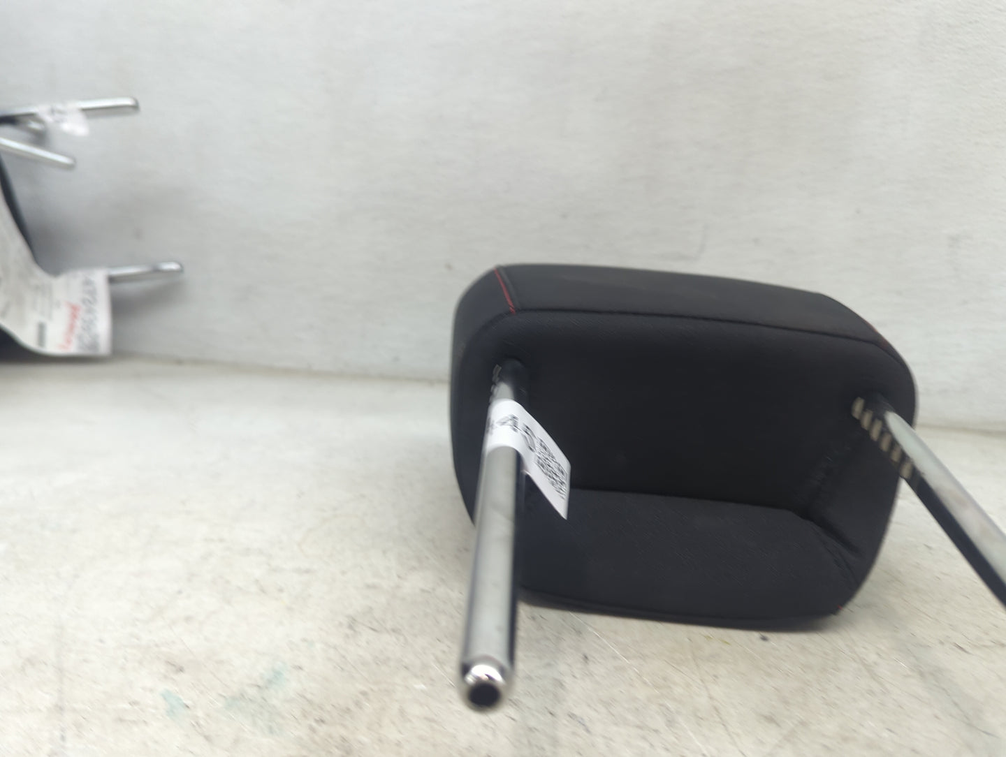 2017 Chevrolet Equinox Headrest Head Rest Rear Seat Fits OEM Used Auto Parts - Oemusedautoparts1.com