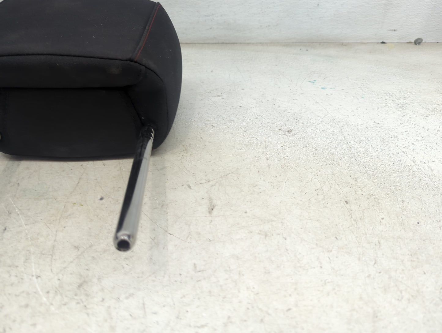 2017 Chevrolet Equinox Headrest Head Rest Front Driver Passenger Seat Fits OEM Used Auto Parts - Oemusedautoparts1.com