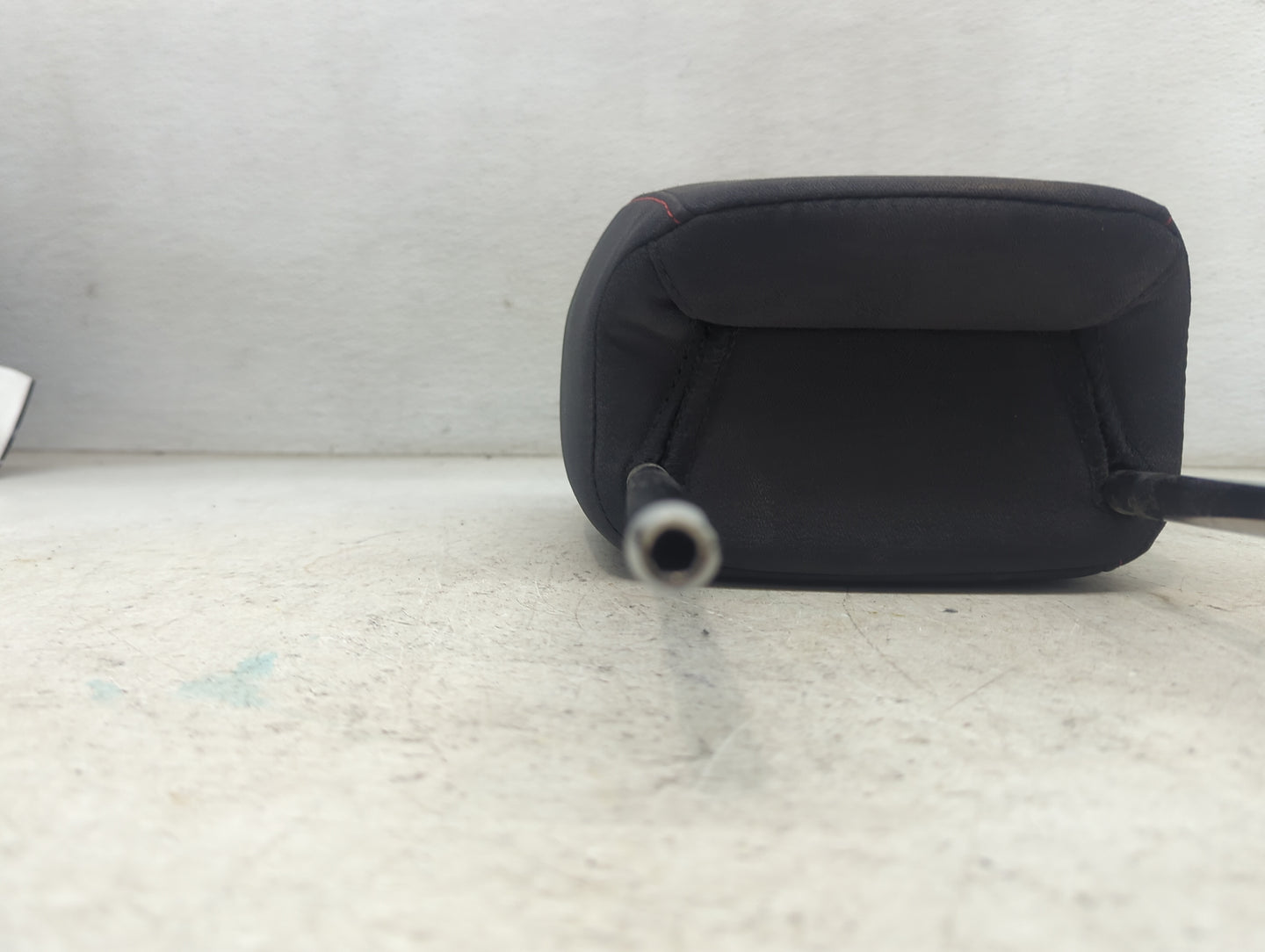 2017 Chevrolet Equinox Headrest Head Rest Front Driver Seat Black 1473506 - Oemusedautoparts1.com