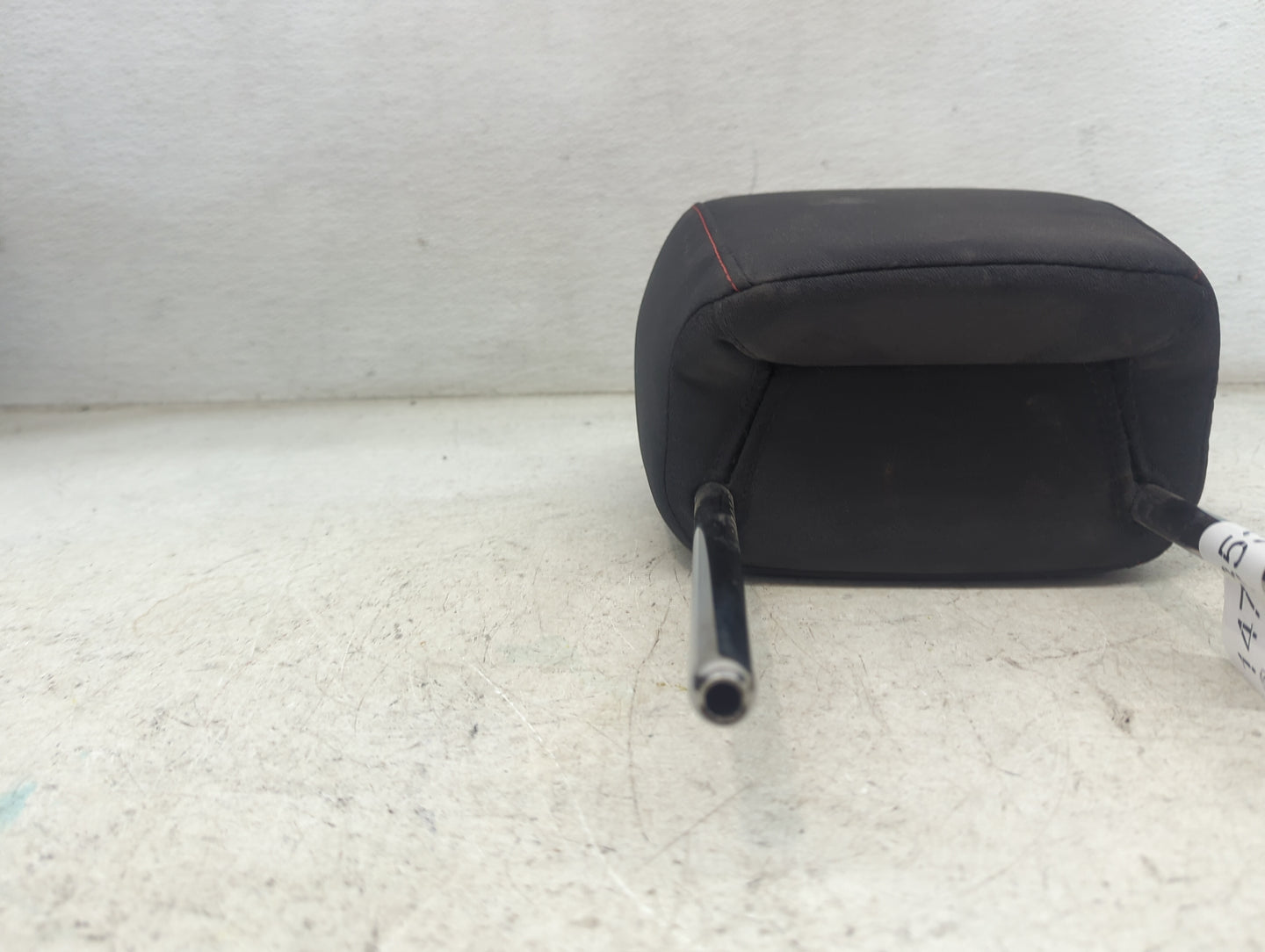 2017 Chevrolet Equinox Headrest Head Rest Front Driver Passenger Seat Fits OEM Used Auto Parts - Oemusedautoparts1.com