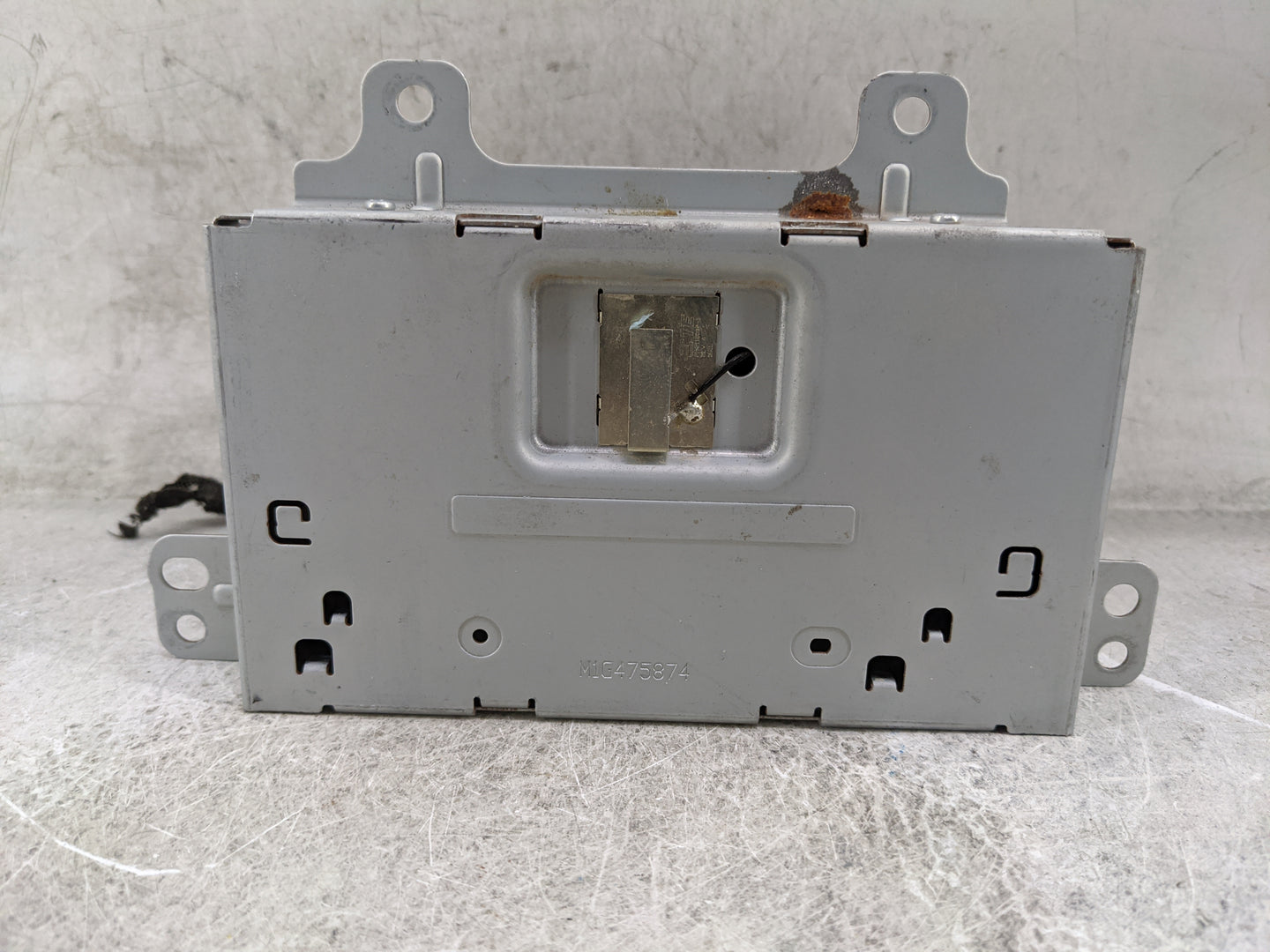 2016-2017 Chevrolet Equinox Radio AM FM Cd Player Receiver Replacement P/N:84064071 GA-130-COLR-NT Fits Fits 2014 2015 2016 