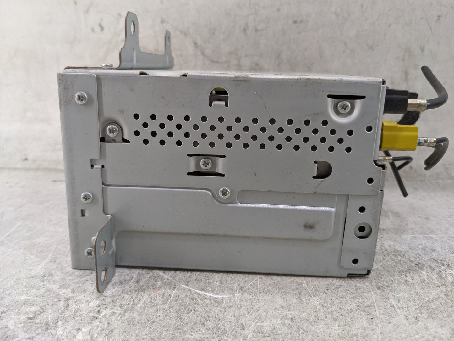 2016-2017 Chevrolet Equinox Radio AM FM Cd Player Receiver Replacement P/N:84064071 GA-130-COLR-NT Fits Fits 2014 2015 2016 