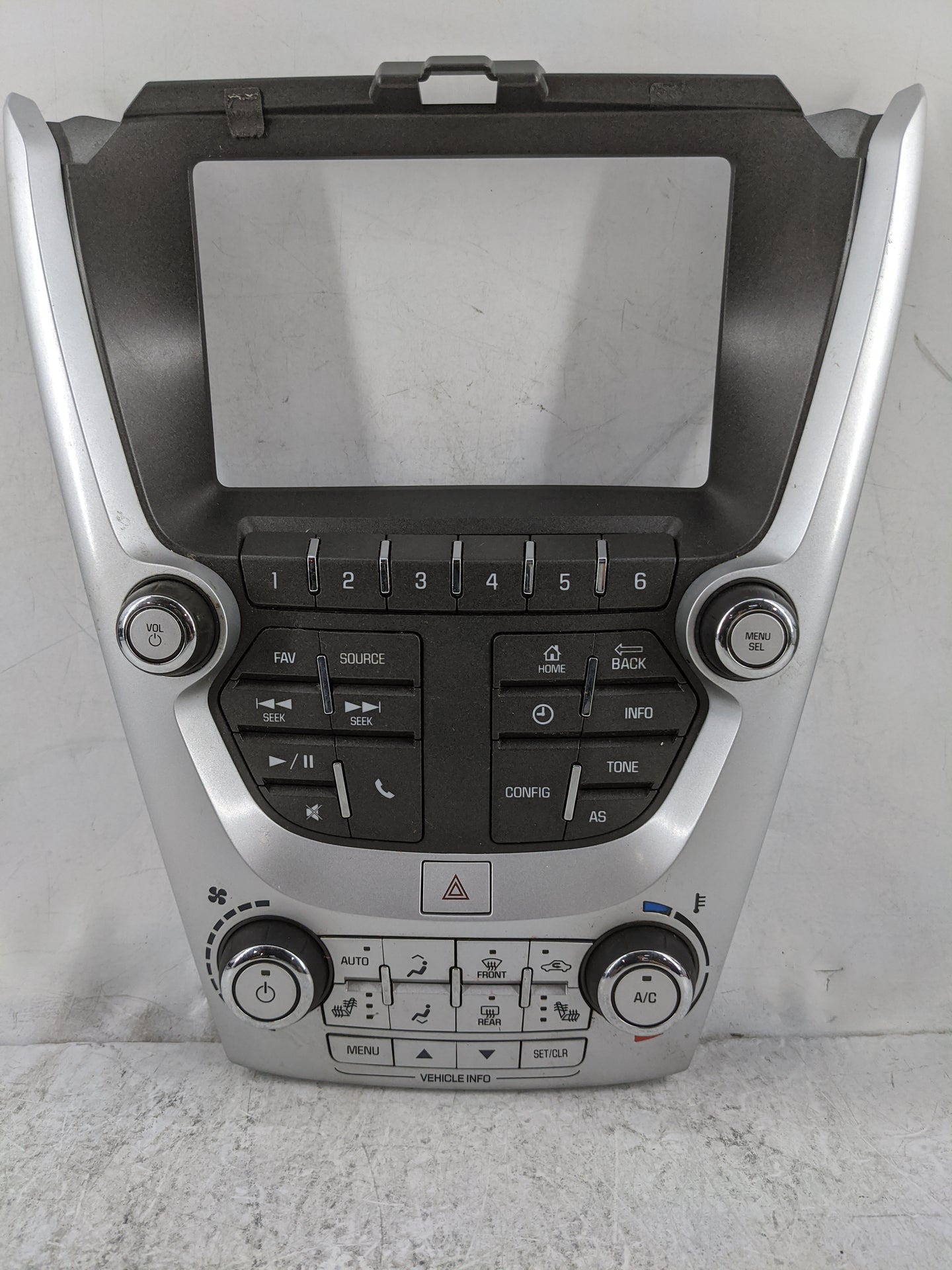 2016-2017 Chevrolet Equinox Radio Control Panel 1478277 - Oemusedautoparts1.com