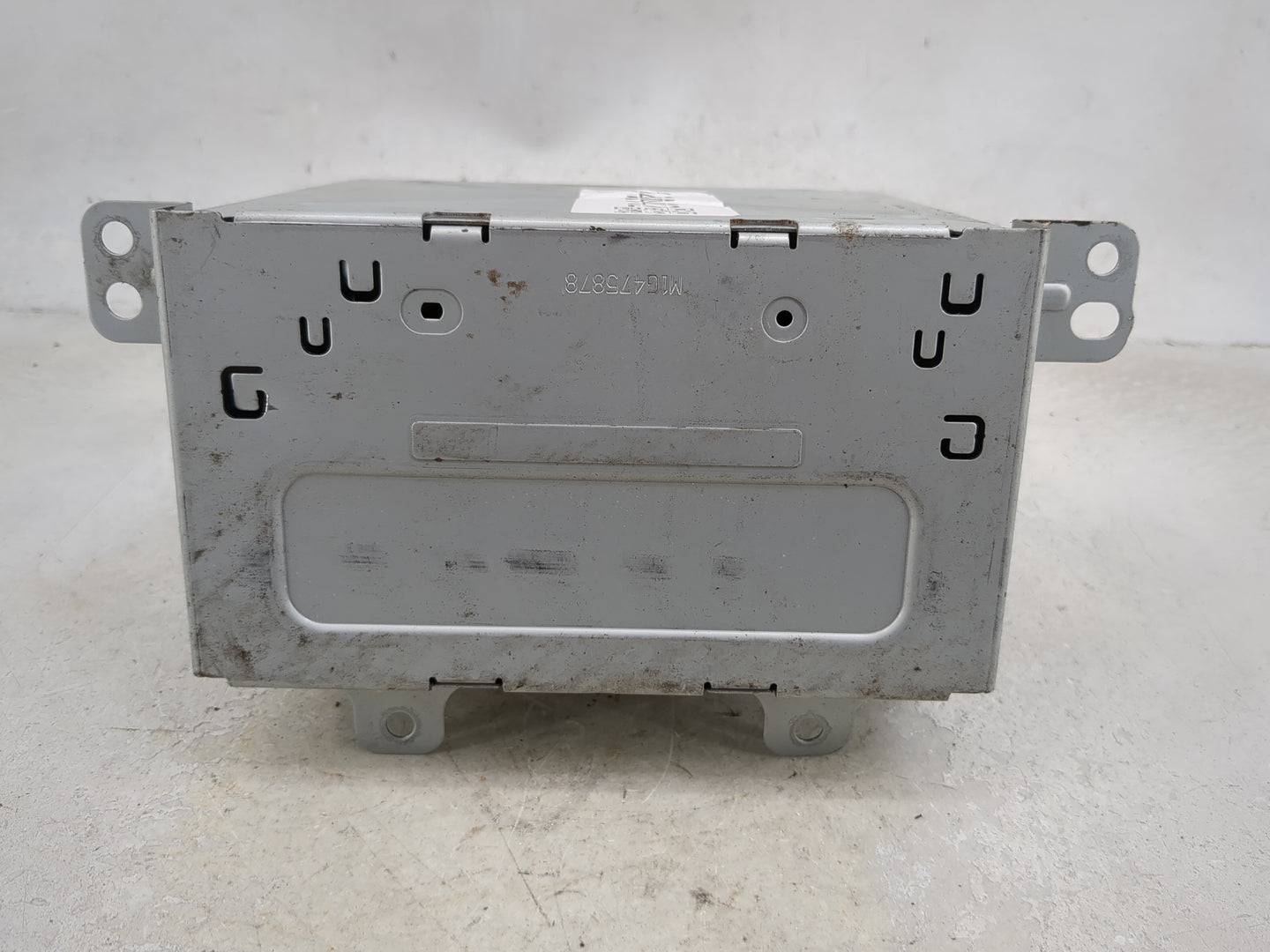 2016-2017 Chevrolet Equinox Radio AM FM Cd Player Receiver Replacement P/N:84064076 654663145, 20NNN349 Fits Fits 2016 2017 