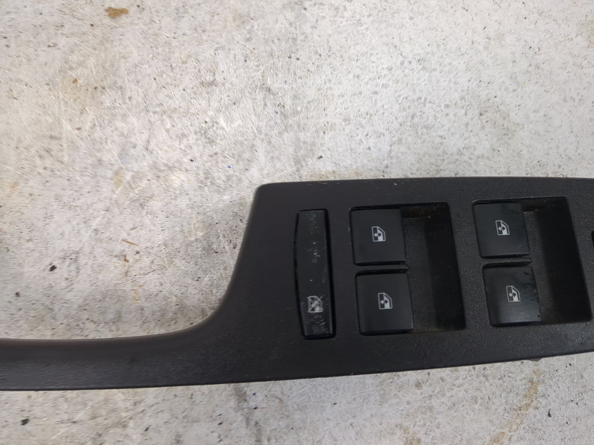 2012-2017 Chevrolet Equinox Passenger Right Power Window Switch - Oemusedautoparts1.com