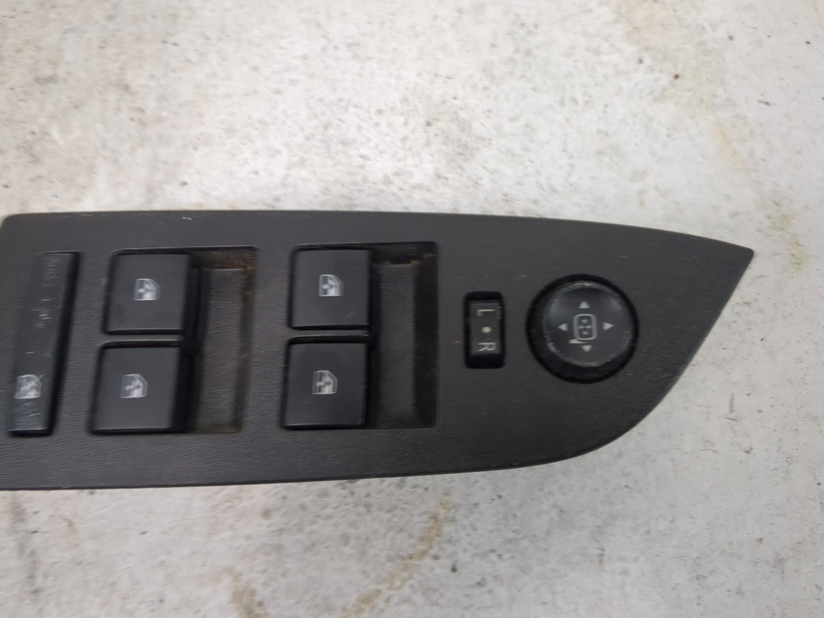 2012-2017 Chevrolet Equinox Passenger Right Power Window Switch - Oemusedautoparts1.com
