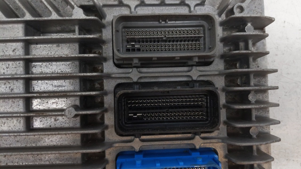 2017 Chevrolet Equinox PCM Engine Control Computer ECU ECM PCU OEM P/N:12666070 12667189, 12685918, 12670801 Fits Fits 2018 