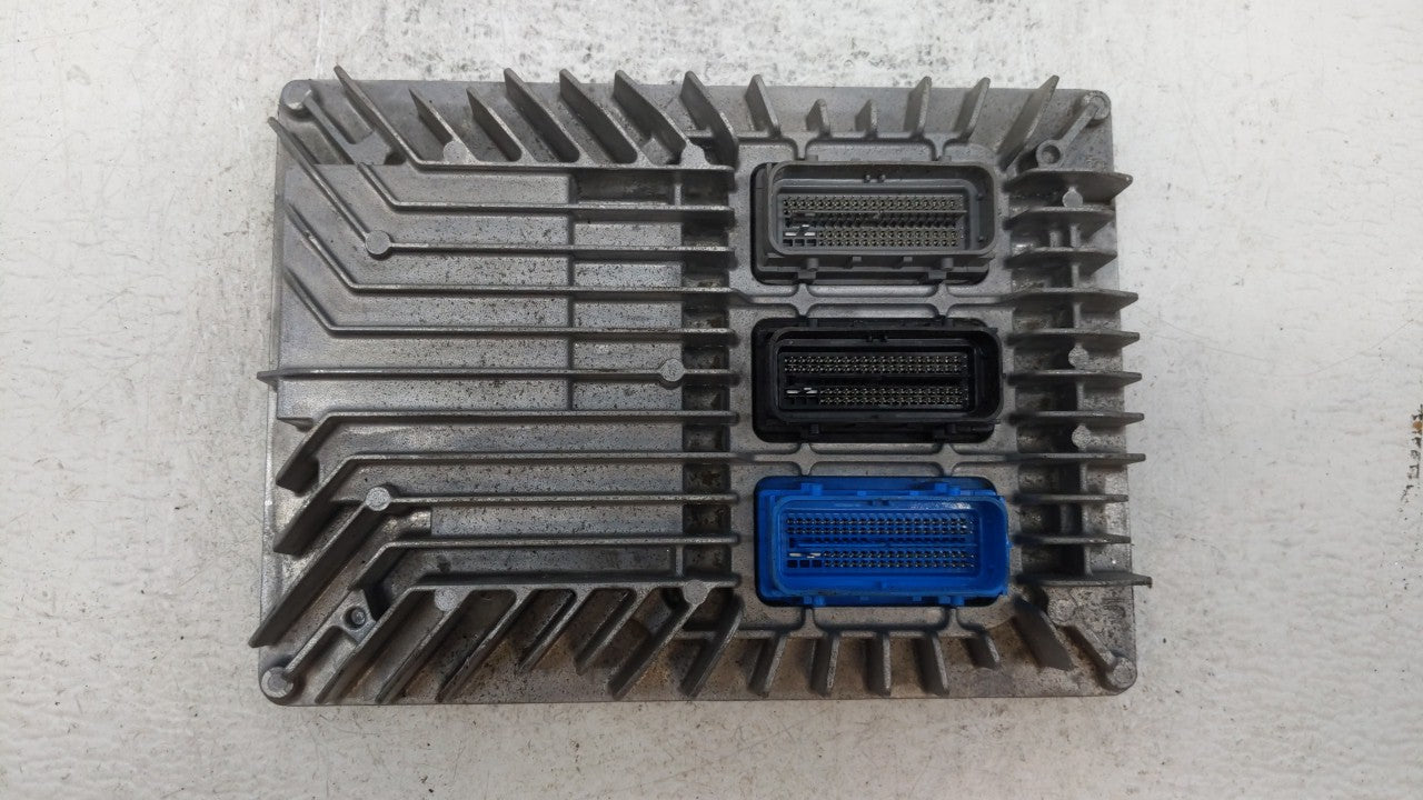 2017 Chevrolet Equinox PCM Engine Control Computer ECU ECM PCU OEM P/N:12666070 12667189, 12685918, 12670801 Fits Fits 2018 
