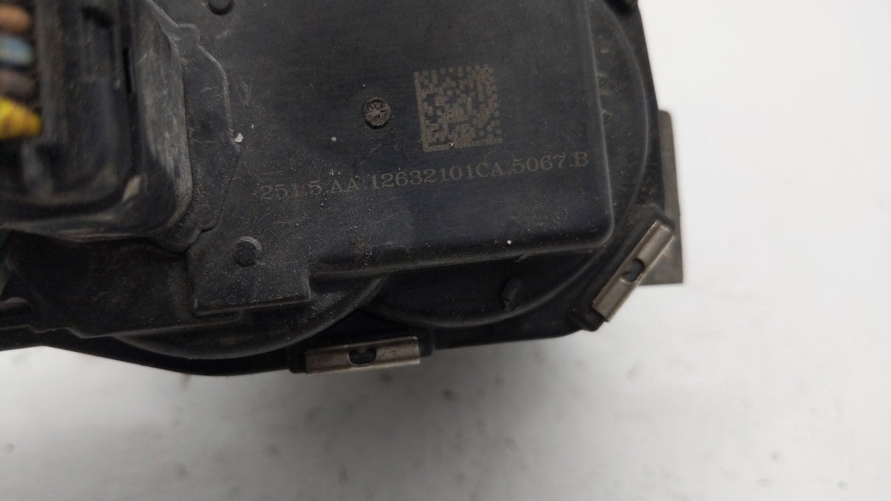 2016-2017 Chevrolet Equinox Throttle Body P/N:12632101CA 12669146AA, 12670834AA Fits Fits 2016 2017 OEM Used Auto Parts - Oe