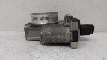 2016-2017 Chevrolet Equinox Throttle Body P/N:12632101CA 12669146AA, 12670834AA Fits Fits 2016 2017 OEM Used Auto Parts