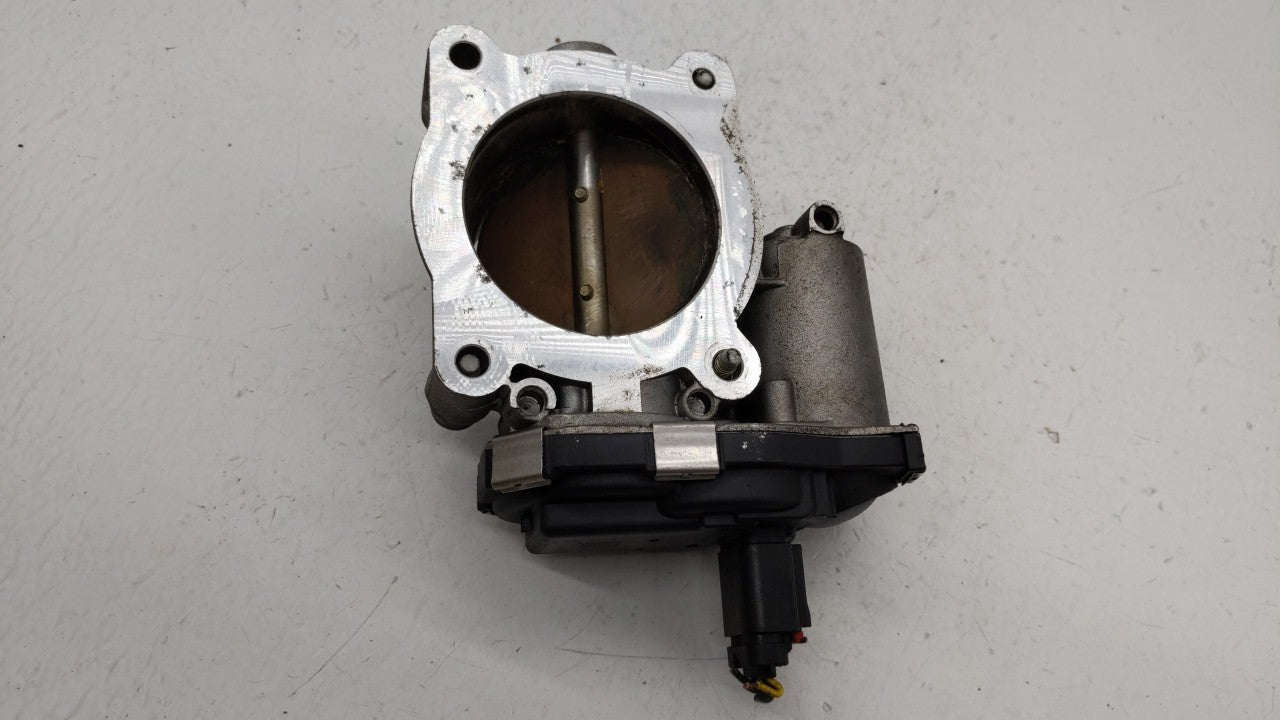 2016-2017 Chevrolet Equinox Throttle Body P/N:12632101CA 12669146AA, 12670834AA Fits Fits 2016 2017 OEM Used Auto Parts - Oe