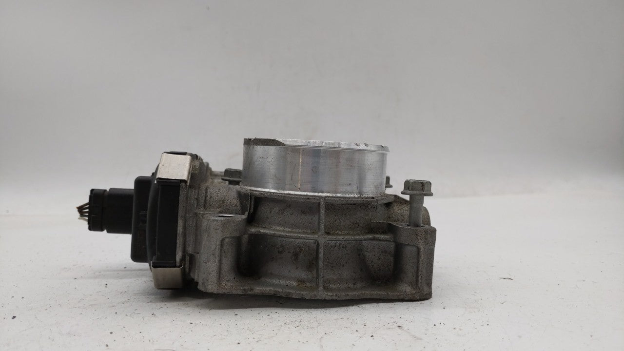 2016-2017 Chevrolet Equinox Throttle Body P/N:12632101CA 12669146AA, 12670834AA Fits Fits 2016 2017 OEM Used Auto Parts - Oe