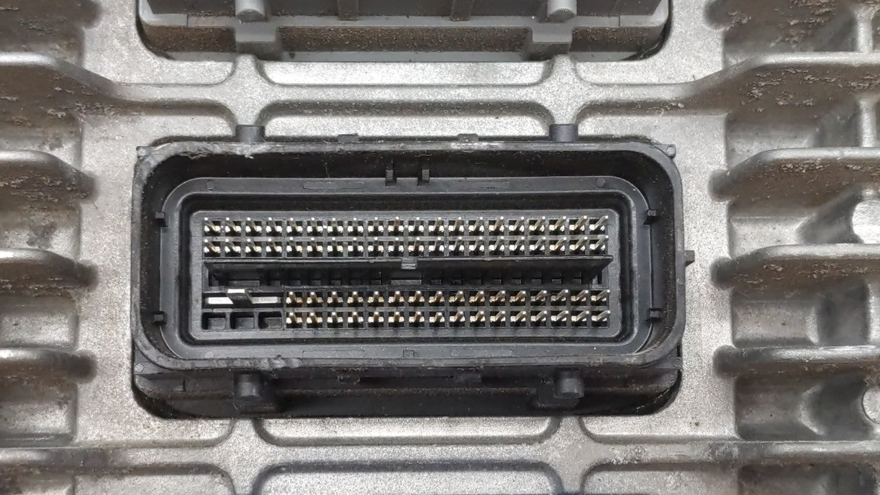 2017 Chevrolet Equinox PCM Engine Control Computer ECU ECM PCU OEM P/N:12666068 12667002, 12666070, 12667189 Fits Fits 2018 
