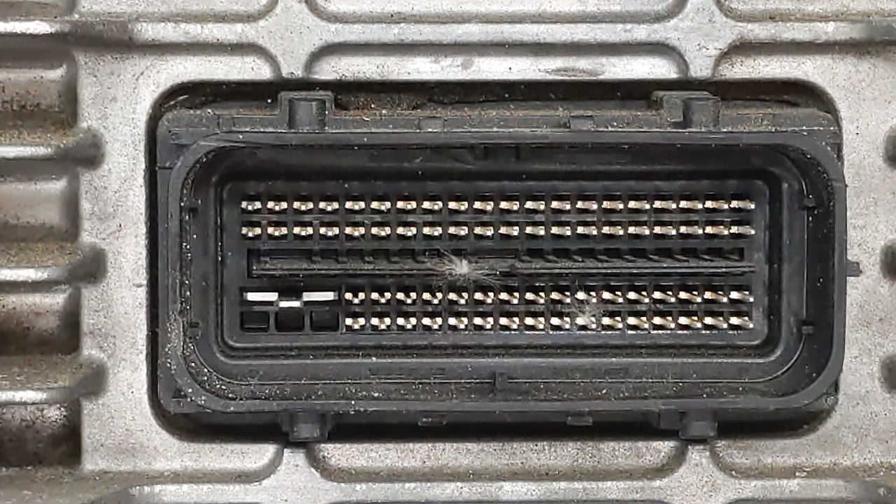 2017 Chevrolet Equinox PCM Engine Control Computer ECU ECM PCU OEM P/N:12666068 12667002, 12666070, 12667189 Fits Fits 2018 
