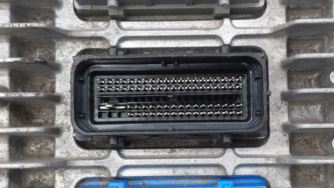 2017 Chevrolet Equinox PCM Engine Control Computer ECU ECM PCU OEM P/N:12666068 12667002, 12666070, 12667189 Fits Fits 2018 